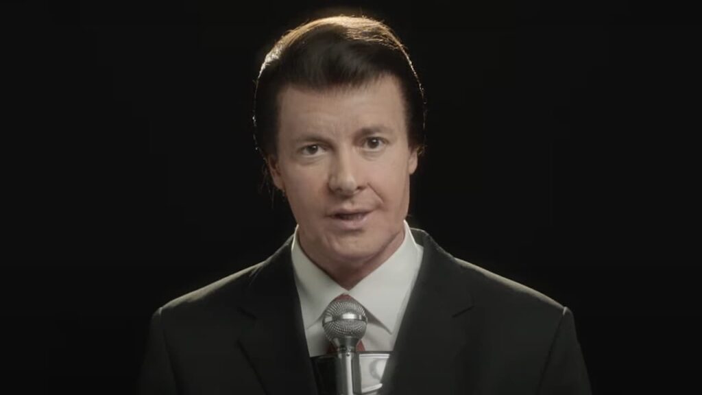 Rodrigo Faro surge em novas cenas de filme sobre Silvio Santos; veja trailer